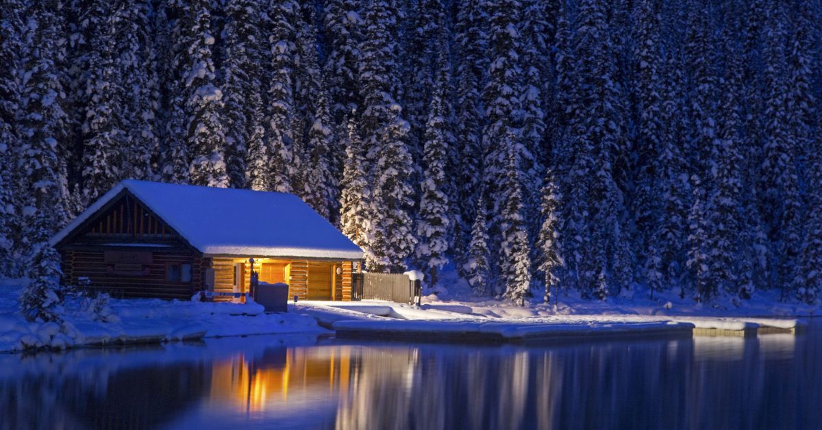 Why Timbermill Vinyl Siding Is the Best Choice for Your Cabin